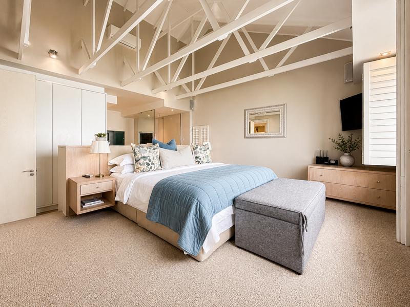 4 Bedroom Property for Sale in Clifton Western Cape